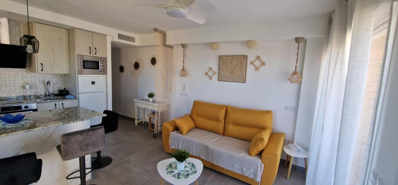 Acogedor,Apartamento.Piscina, Vistas, Terraza Benalmadena Luaran gambar