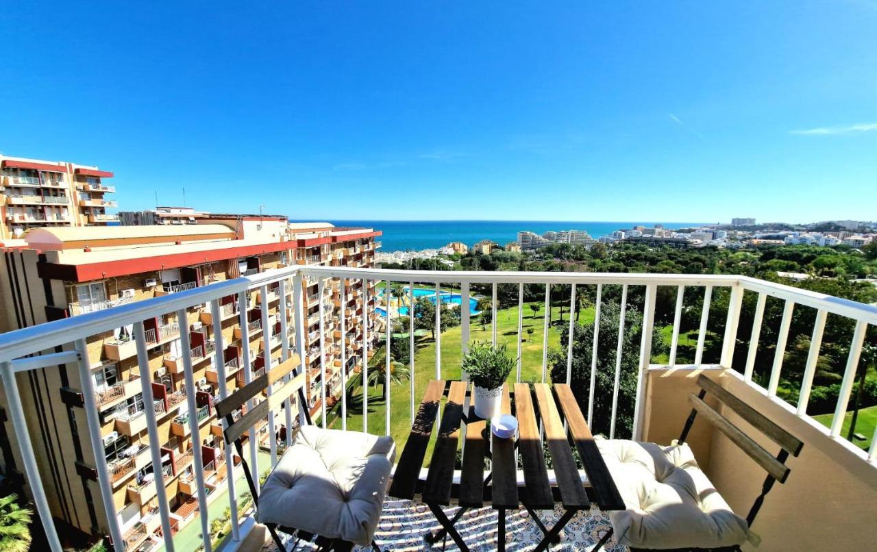 Acogedor,Apartamento.Piscina, Vistas, Terraza Benalmadena Luaran gambar